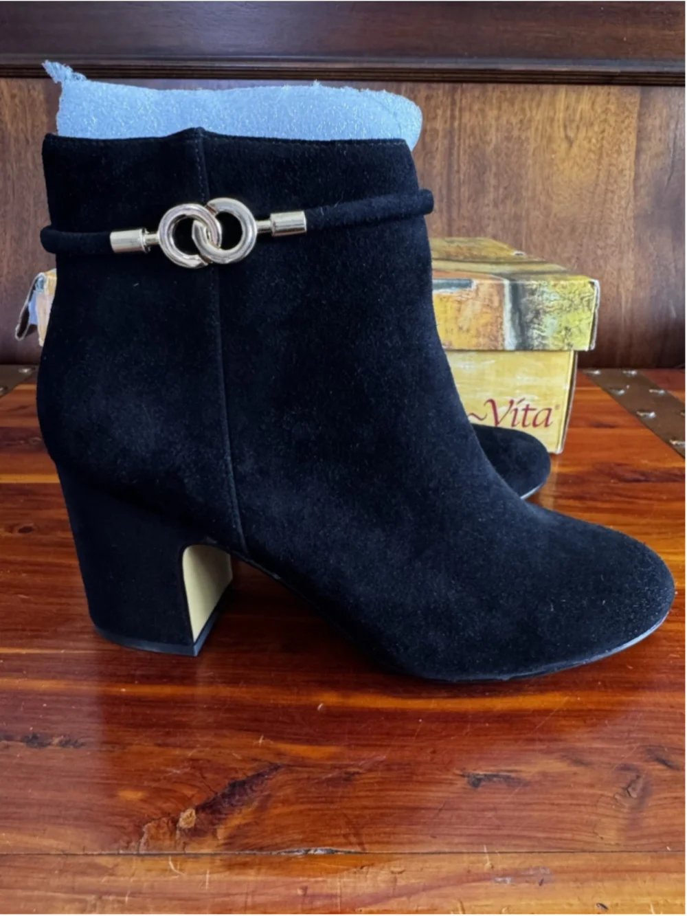 Bella Vita Diaz Black Suede Ankle Boots Women 7.5N Narrow Block Heel Leather NEW